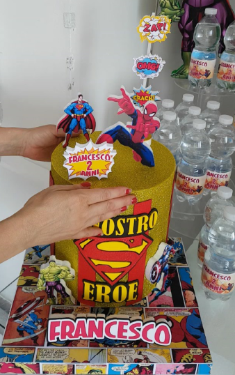 Torta tema fumetti