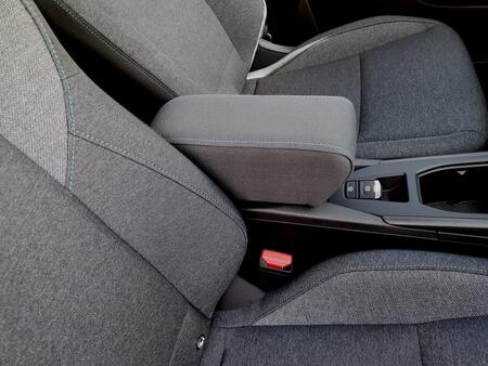 Bracciolo regolabile per Renault Clio (dal 2026 in avanti)