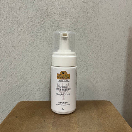 Erboristeria Puranatura - Mousse detergente seboregolatrice bio