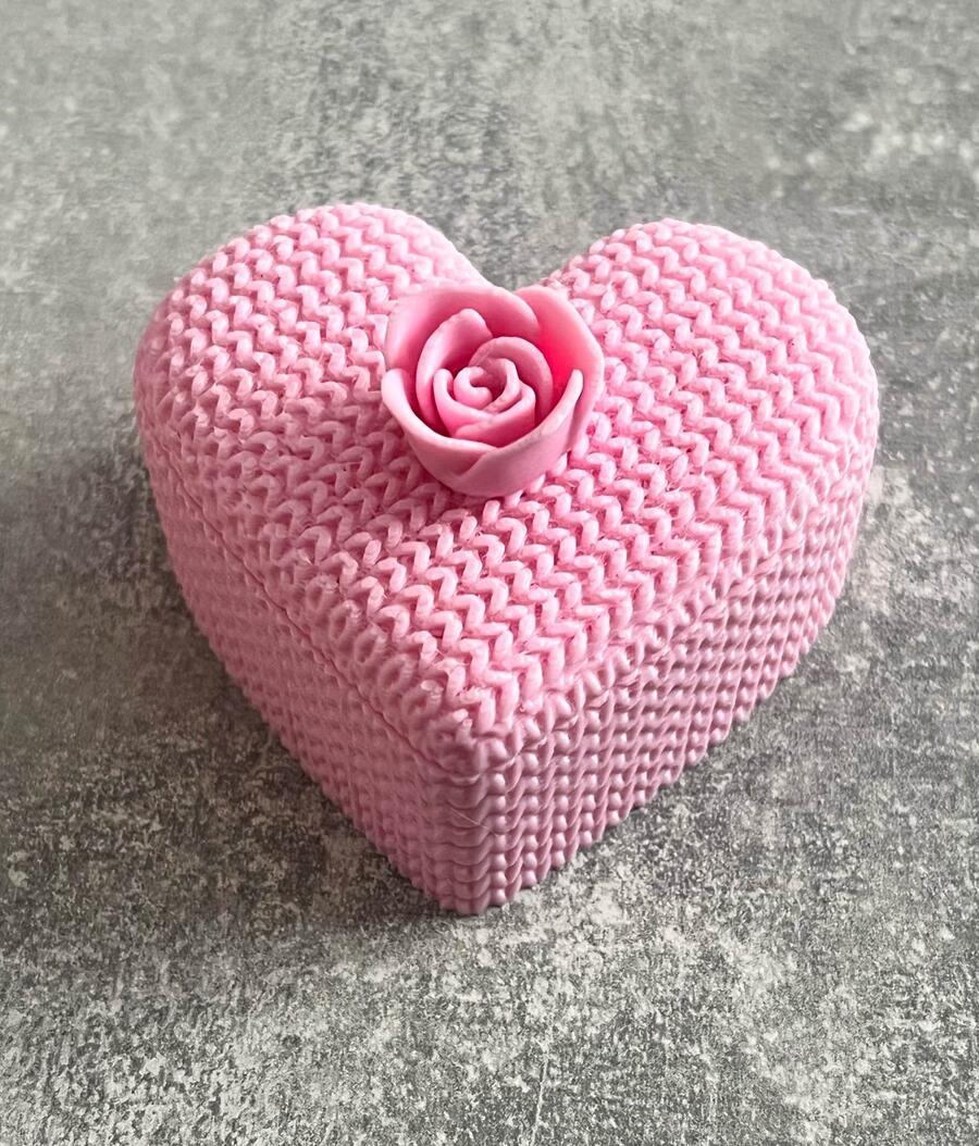  Bomboniera Cuore all’Uncinetto – Set Completo con Scatola e Nastro