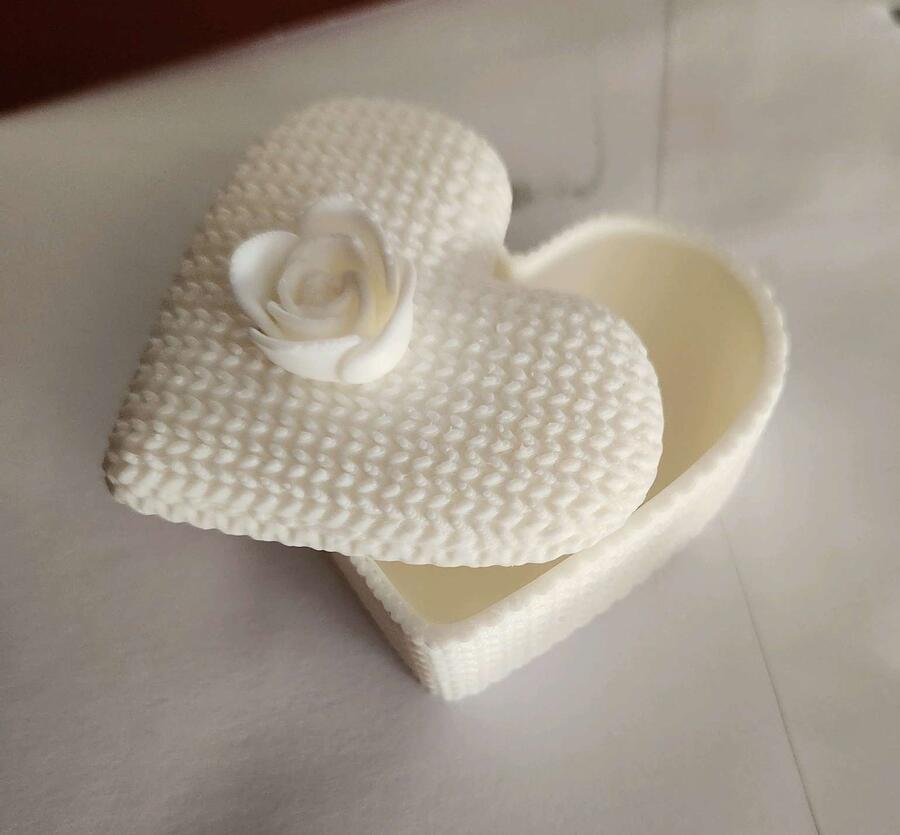  Bomboniera Cuore all’Uncinetto – Set Completo con Scatola e Nastro