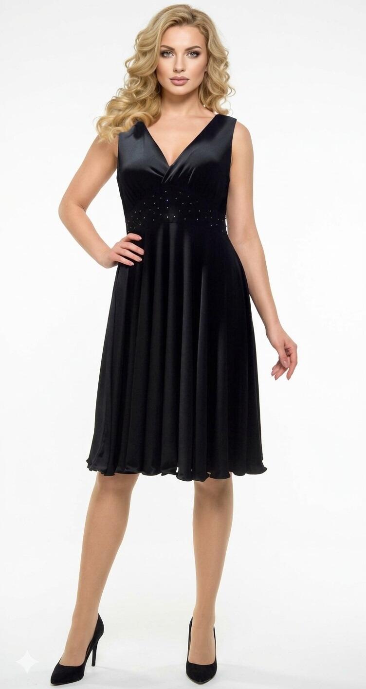 DRESS A WHEEL WITH SHOULDER A TANK AND FLEXIBLE BEHIND 4-0042