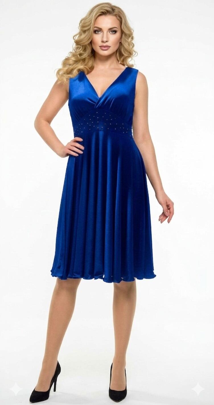 DRESS A WHEEL WITH SHOULDER A TANK AND FLEXIBLE BEHIND 4-0042