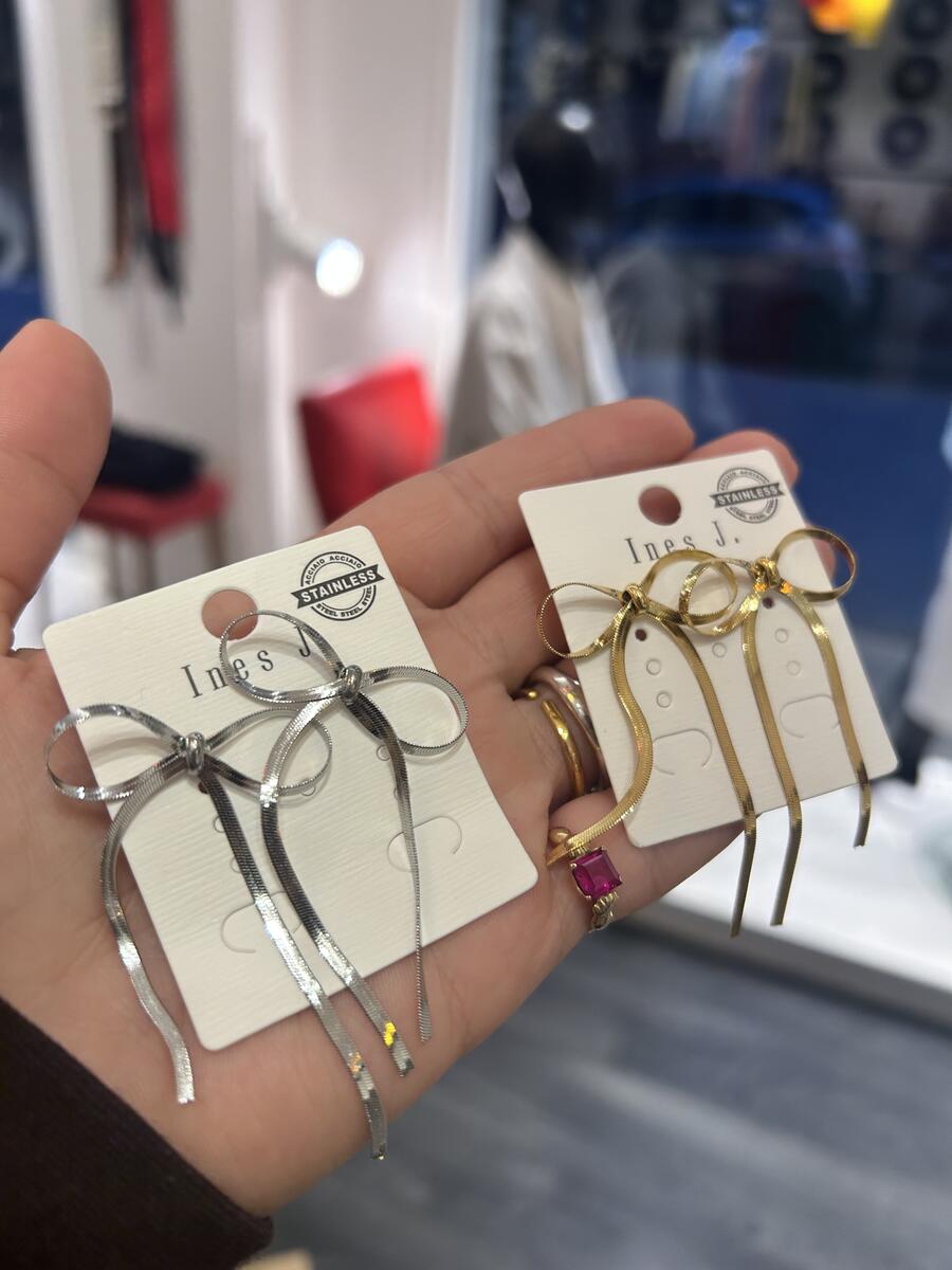 Orecchini fiocchetto