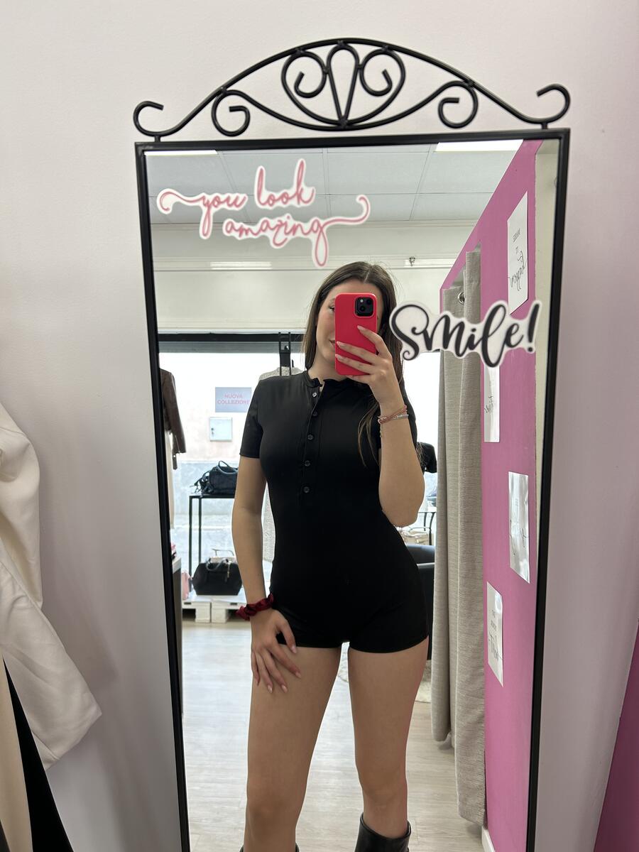 NOVITÀ Tutina bottoncini