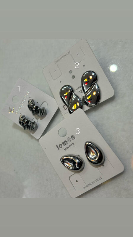 Orecchini in acciaio 