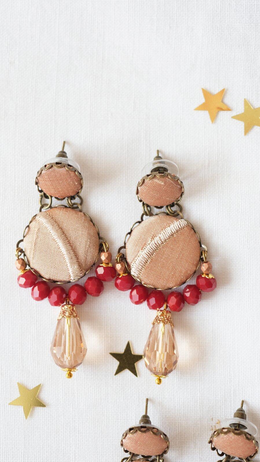 🍁 SETA RICAMATA 🍁- € 30,00 / 35,00