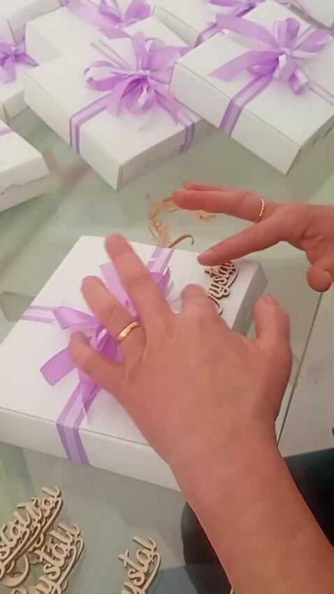 Nome personalizzato in legno per scatole, pacchi e bomboniere