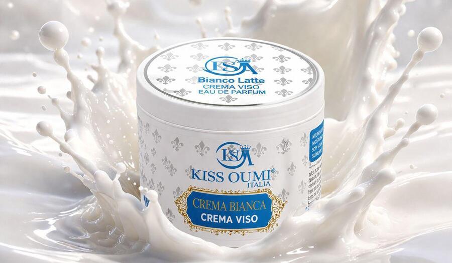 KISS OUMI CREMA VISO BIANCOLATTE 
 [Conf.da 12 pezzi]
