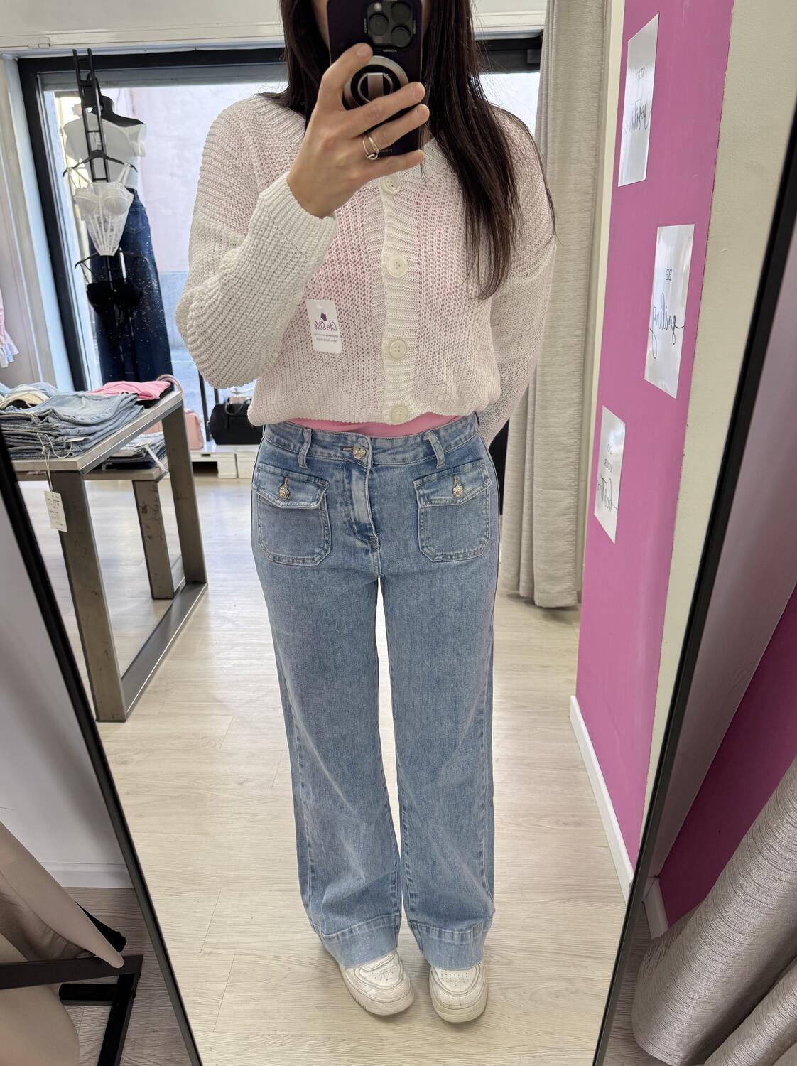 NOVITÀ Jeans straight leg dettaglio bottoni rose