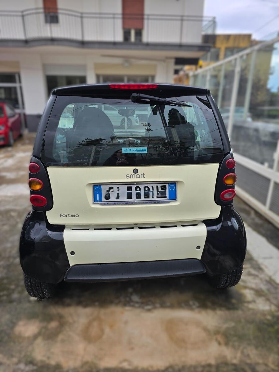 smart Fortwo 700 coupé 