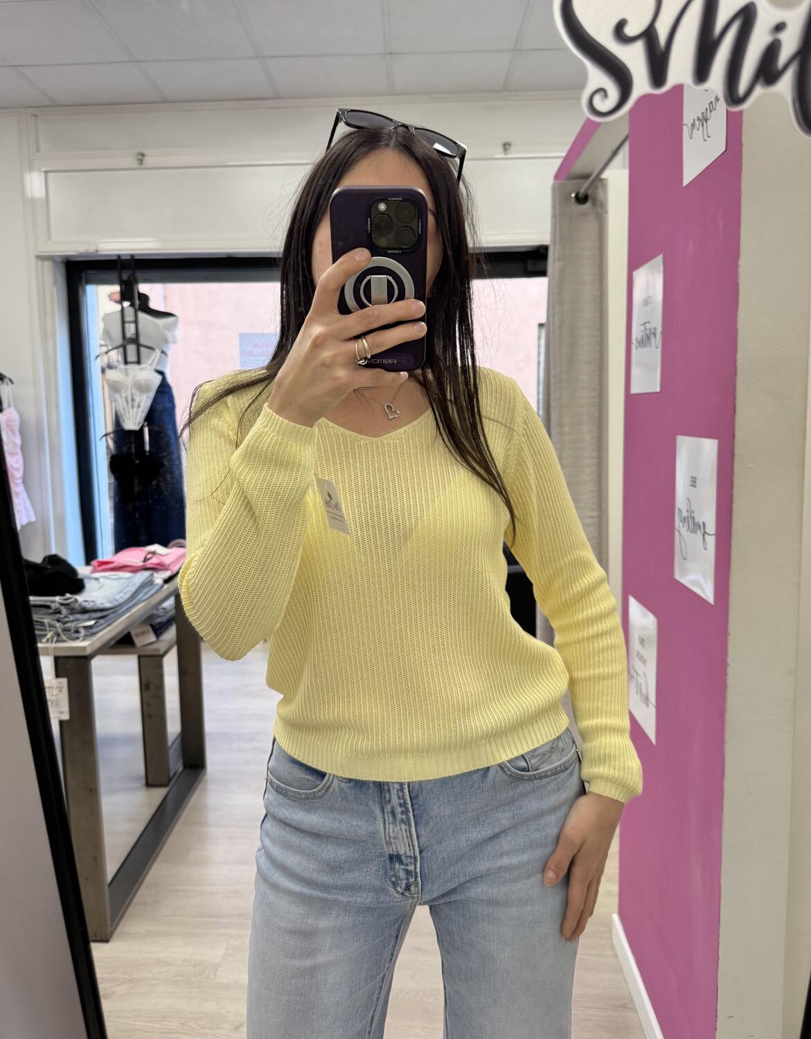 NOVITÀ Pull scollo a V in viscosa