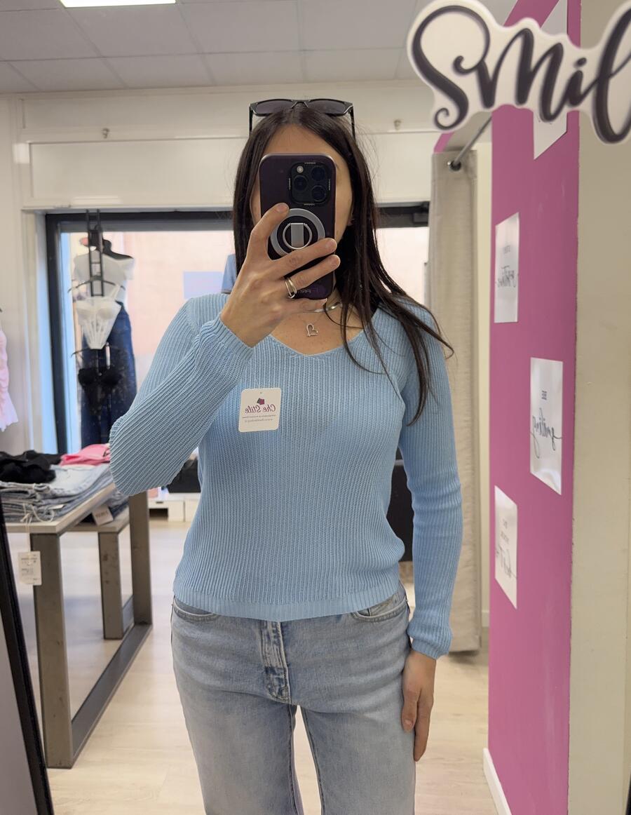 NOVITÀ Pull scollo a V in viscosa