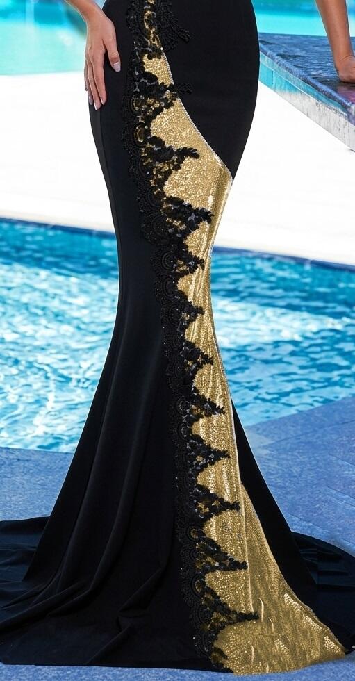 0935 Long mermaid dress in elastic crepe fabric with lumix and lace inserts