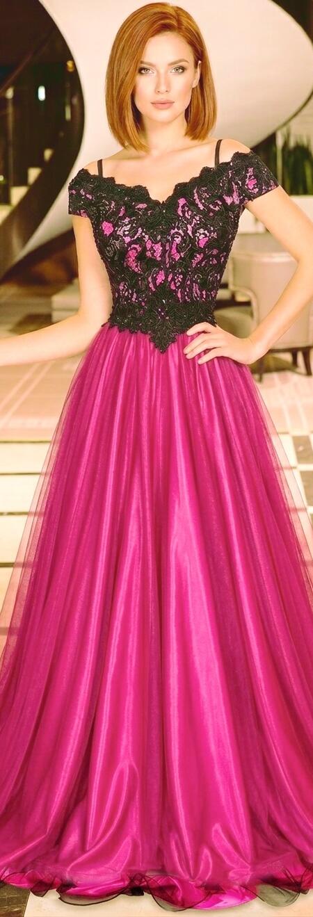 0849 LONG EMPIRE DRESS IN FUCHSIA TULLE LINED IN SATIN AND BLACK LACE MACRAME' BODICE