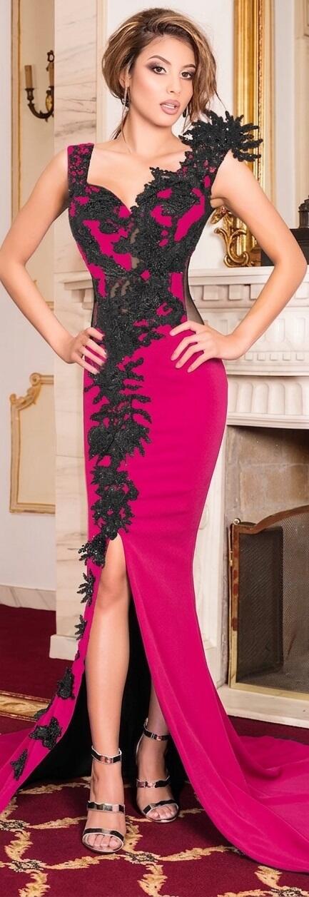 0796 ABITO LUNGO IN CREPE ELASTICA CON TULLE PIZZO MACRAME' E MICRO PAILLETTES