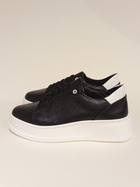 WoW - Sneakers stringata black