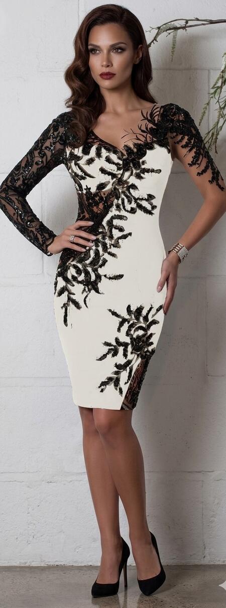 0904 ABITO TUBINO IN TESSUTO CREPE ELASTICO CON TRASPARENZE IN TULLE E MACRAME'