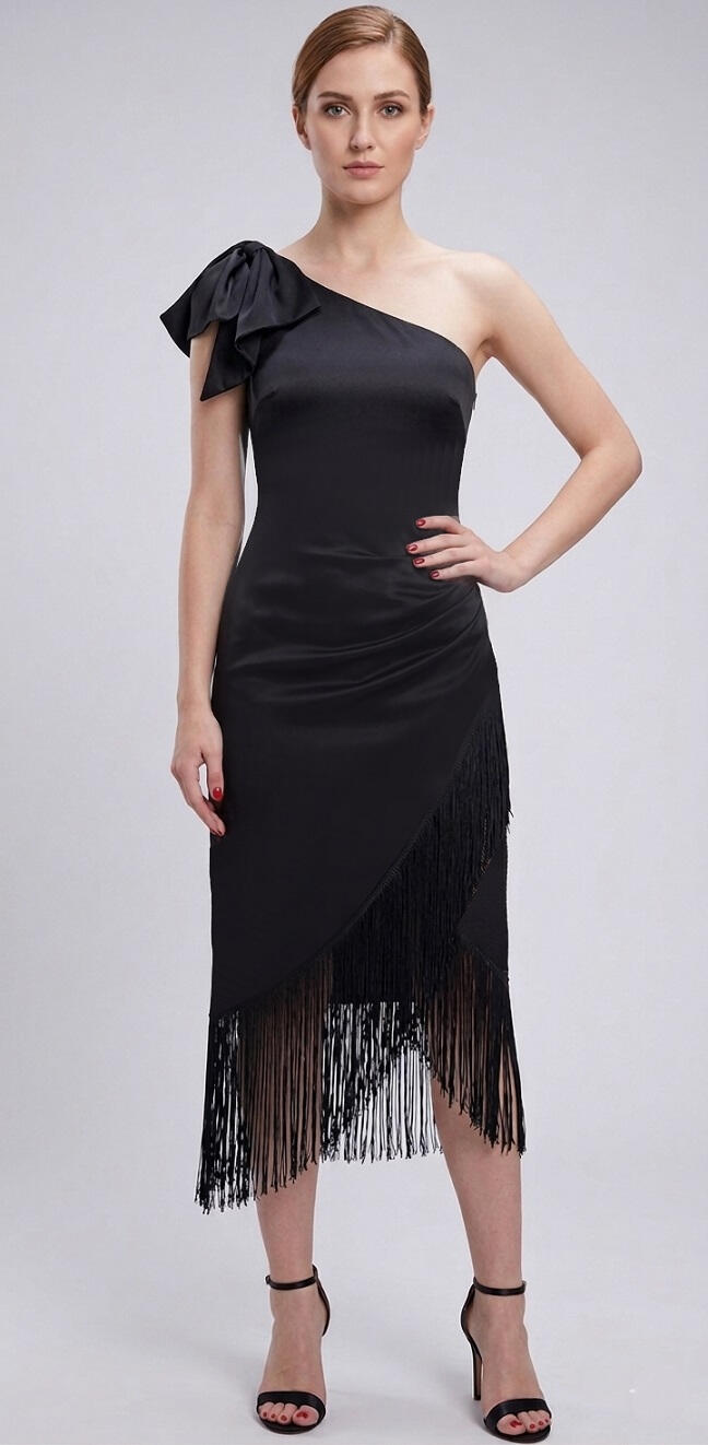 4-0151 DRESS WITH SPLIT OVERMOUNTED WITH ASYMMETRIC FRINGES