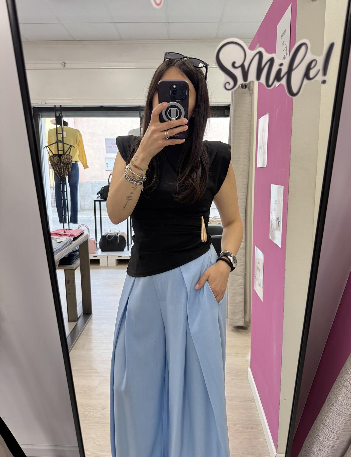 NOVITÀ Maglia asimmetrica dettaglio dorato