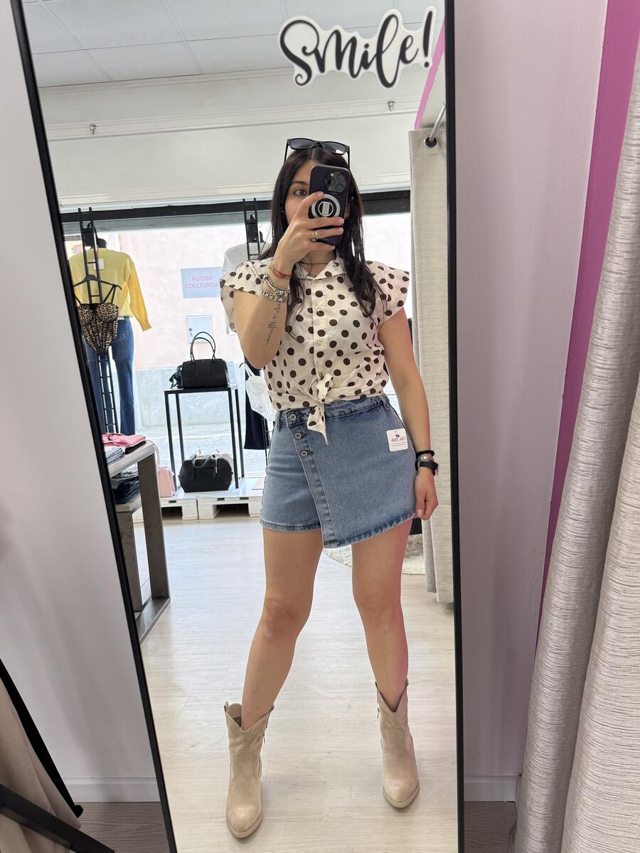 NOVITÀ Shorts in denim effetto gonna