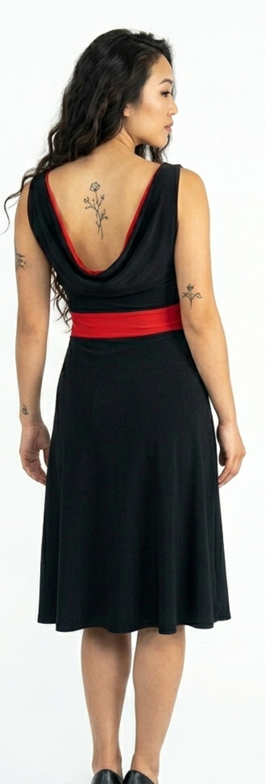 ABITO DA BALLO E DA TANGO ARGENTINO IN MAGLINA CON INSERTI ROSSI E SPACCO LATERALE 4-0106