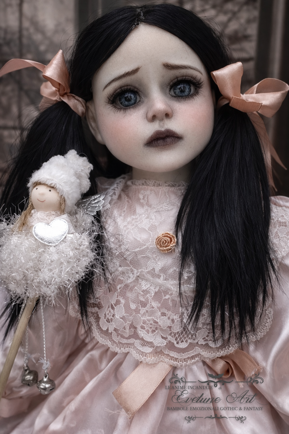 Naevia Grande bambola in porcellana 70 cm.