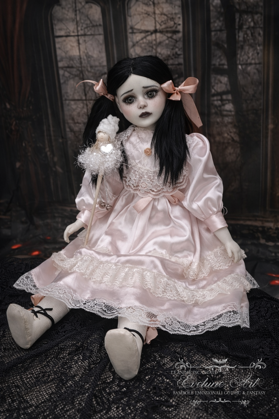 Naevia Grande bambola in porcellana 70 cm.