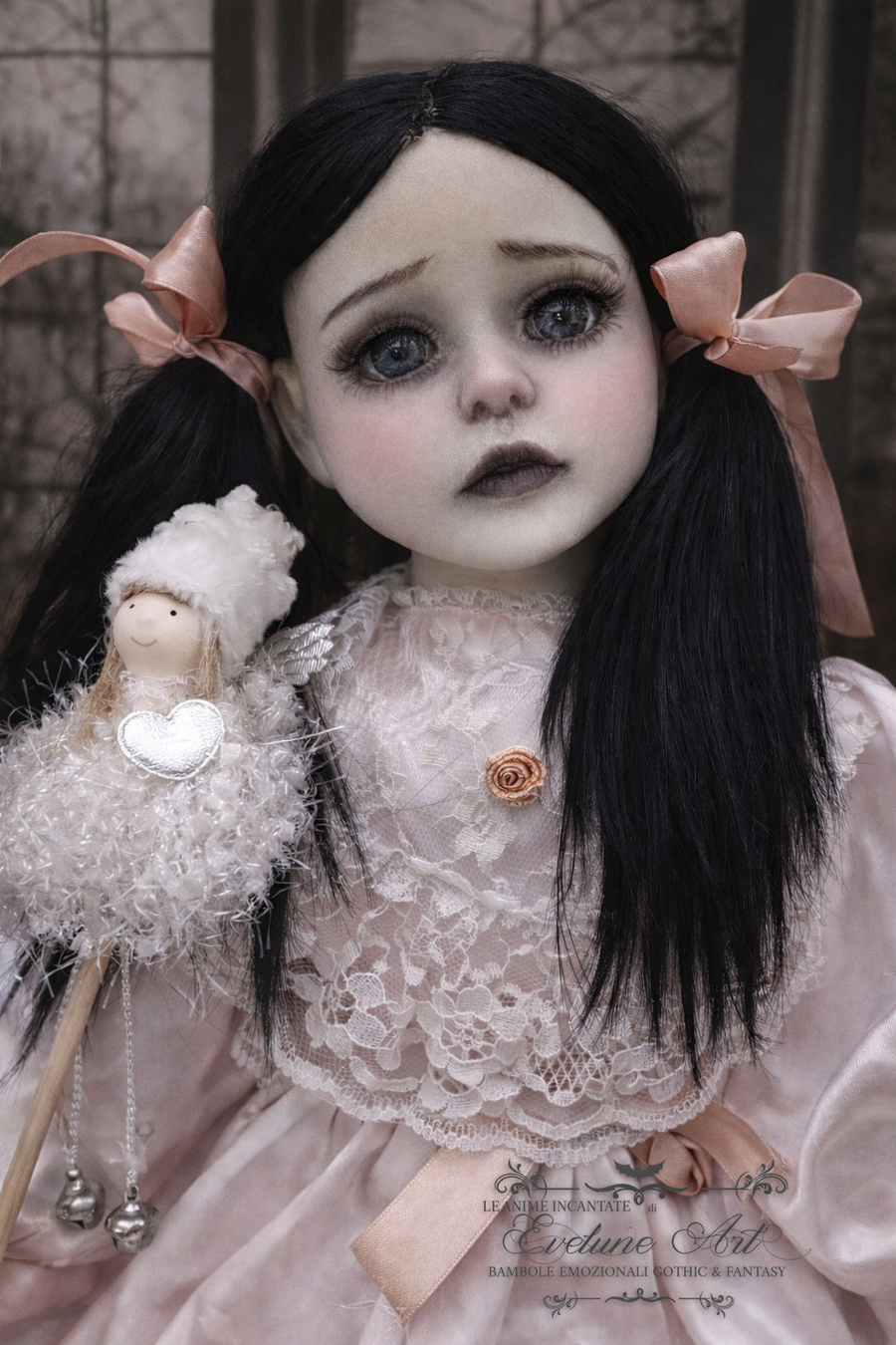 Naevia Grande bambola in porcellana 70 cm.