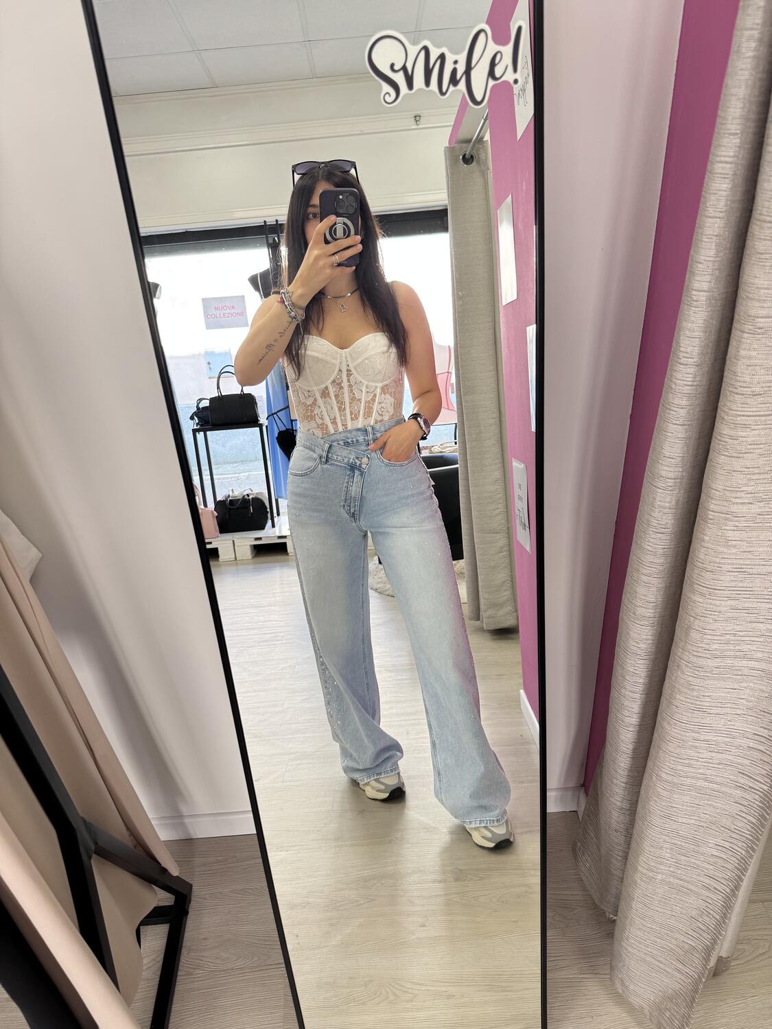 NOVITÀ Jeans straight leg chiusura storta e brillanti laterali