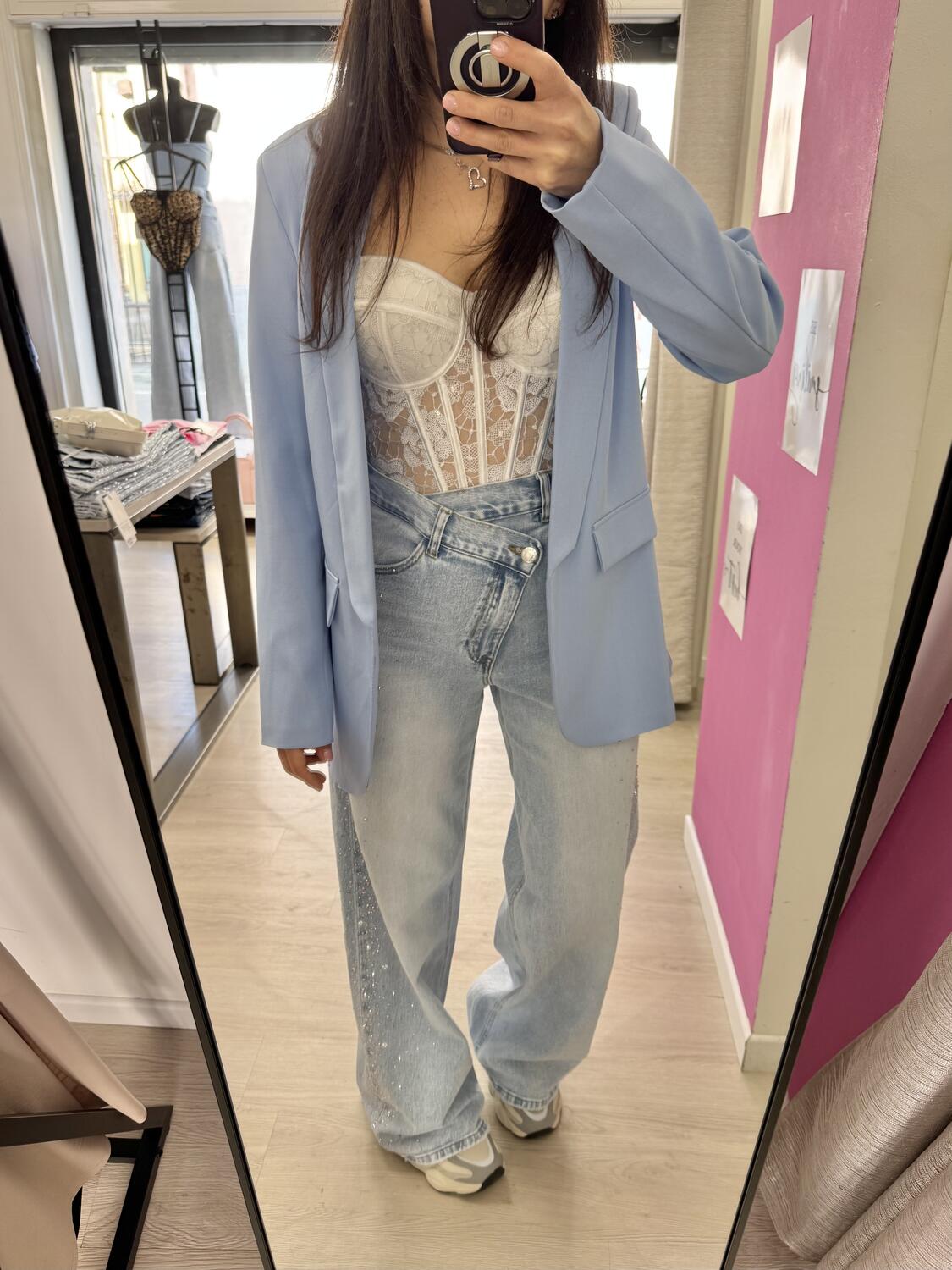 NOVITÀ Jeans straight leg chiusura storta e brillanti laterali