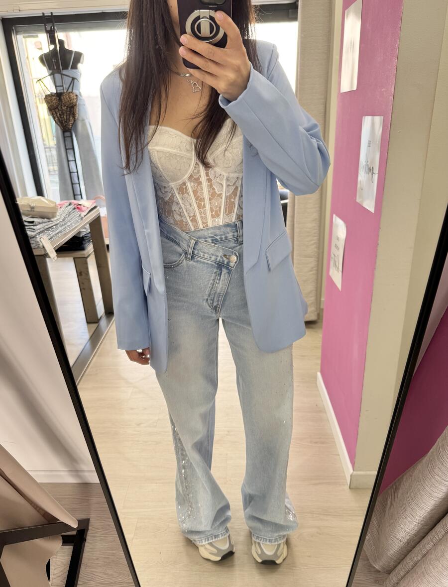 NOVITÀ Jeans straight leg chiusura storta e brillanti laterali