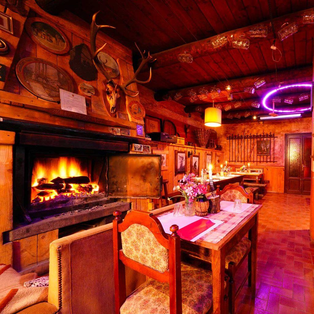 ESCURSIONE POMERIDIANA E TRAMONTO IN VETTA, CENA IN RIFUGIO - su richiesta