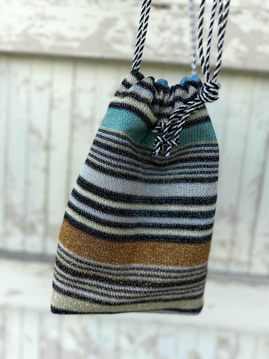 Secchiello righe irregolari 