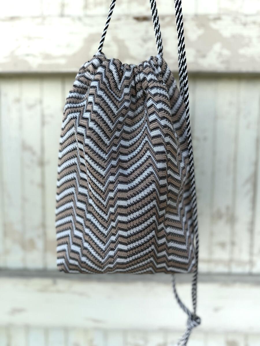 Secchiello bianco e beige 