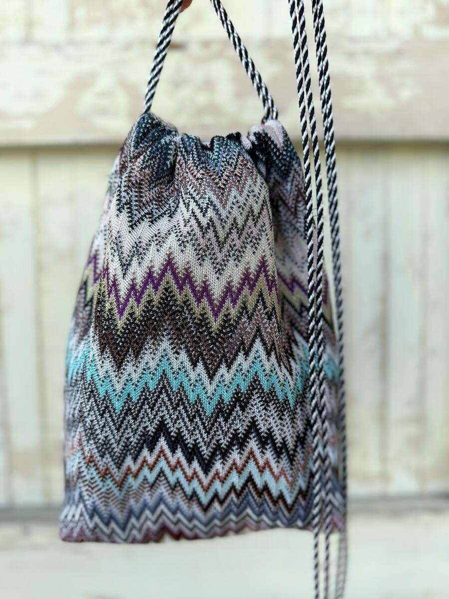 Secchiello  zig zag  sfumature multicolore 