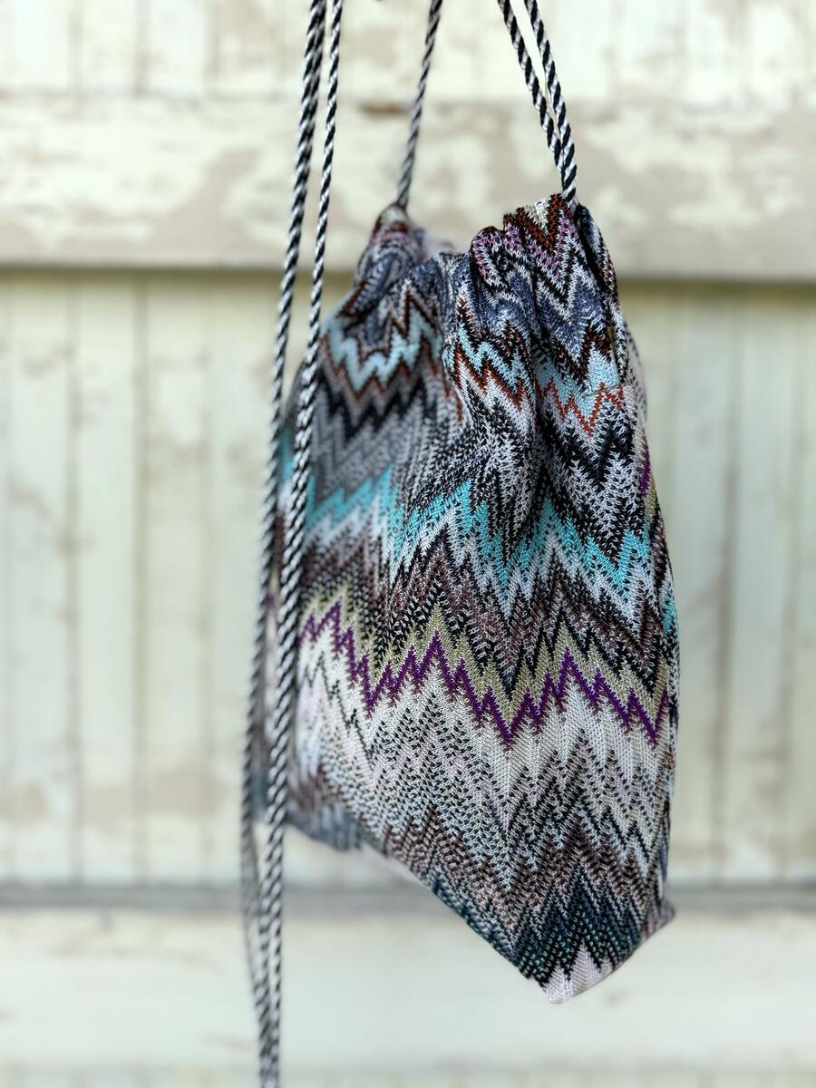 Secchiello  zig zag  sfumature multicolore 