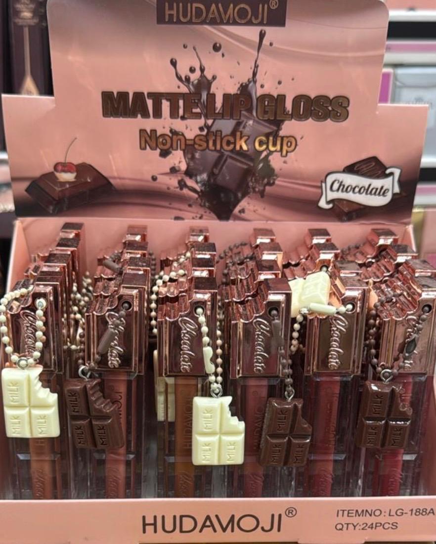 HUDAVIOJI MATTE LIP GLOSS CHOCOLATE [Conf. da 24 pezzi]
