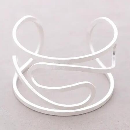 Bracciale Regolabile in Metallo Opaco