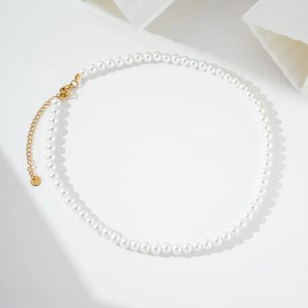 Collana perle bianche 6 mm dorata in acciaio inossidabile elegante