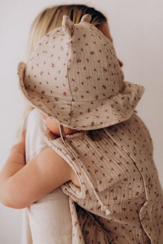 Cappello da sole in mussola con orecchie Teddy – Cotone bio GOTS - Misure e colori assortiti