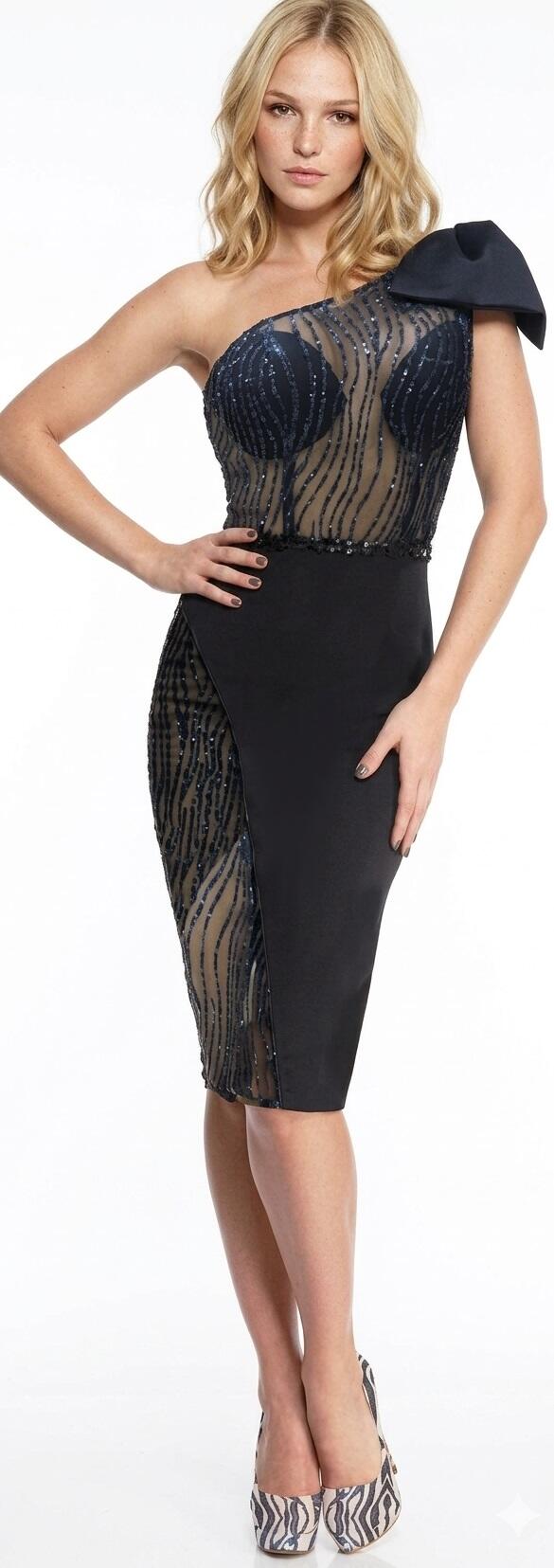 0468 TUBINO NERO MONOSPALLA IN TESSUTO LISCIO POPELINE 