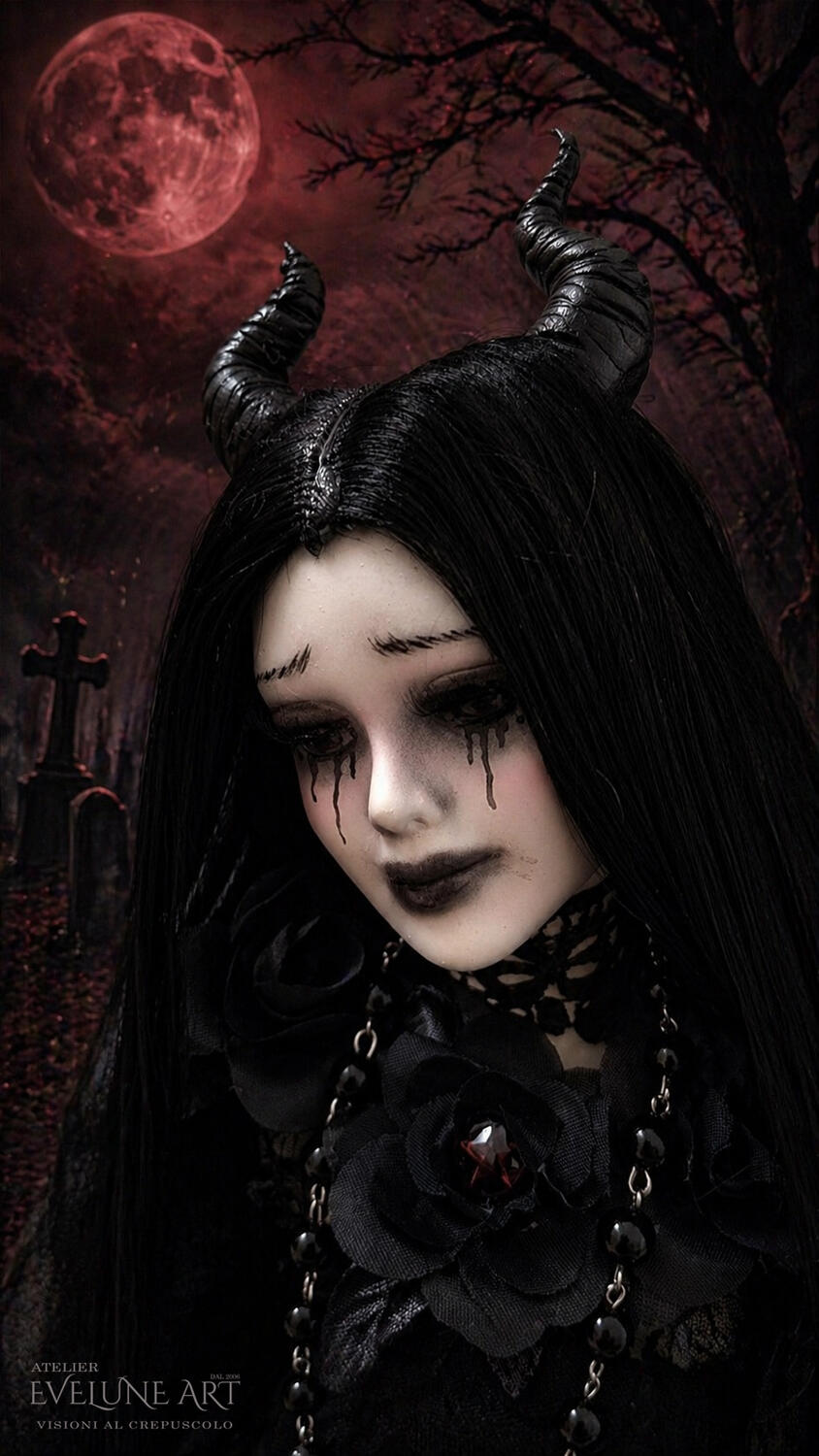 Madonna delle Tombe Bambola in porcellana