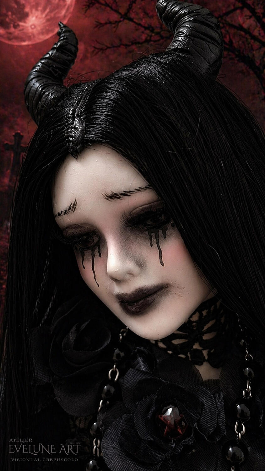 Madonna delle Tombe Bambola in porcellana