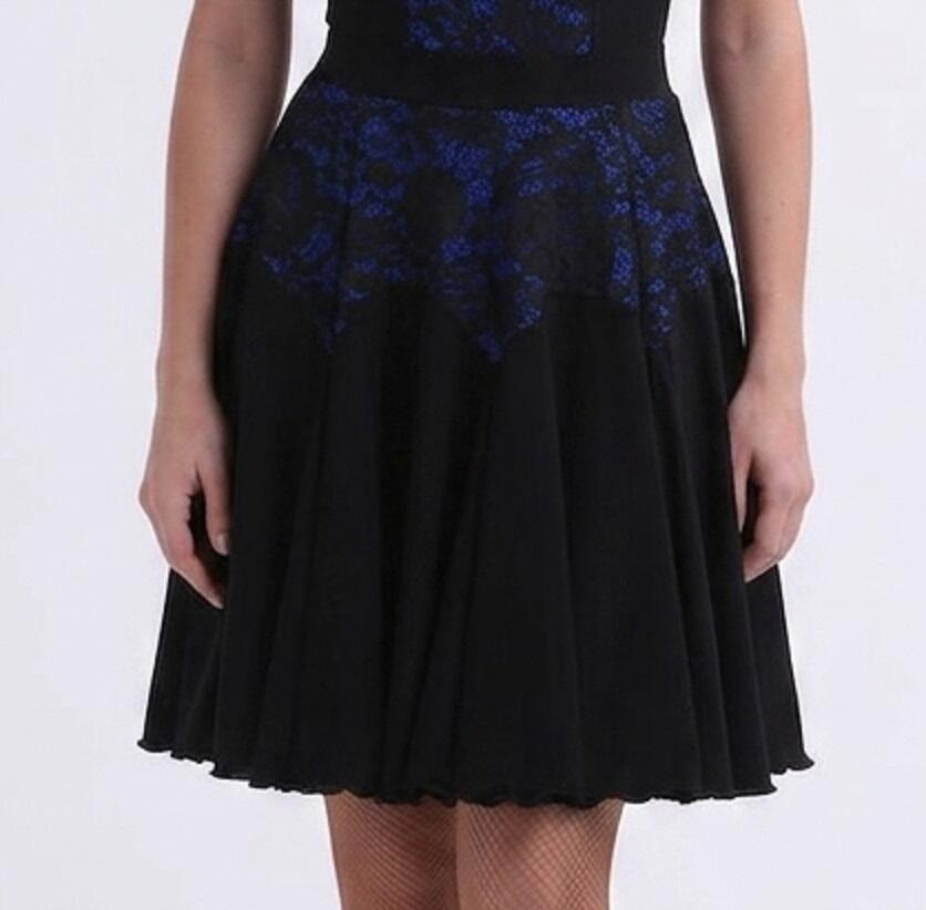 Gonna in maglina tecnica e pizzo foderato in rosso o blu per tutti i balli in genere U468R