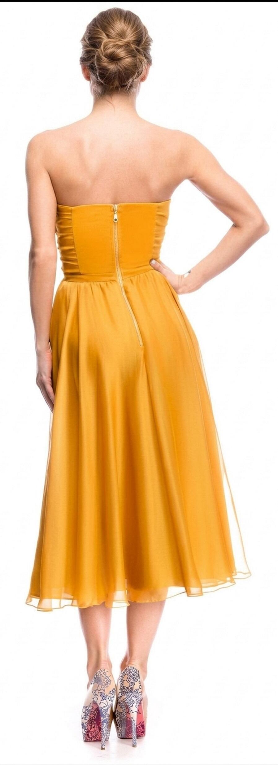 0337 ABITO IN CHIFFON GIALLO OCRA FODERATO CON CORPETTO A FASCIA