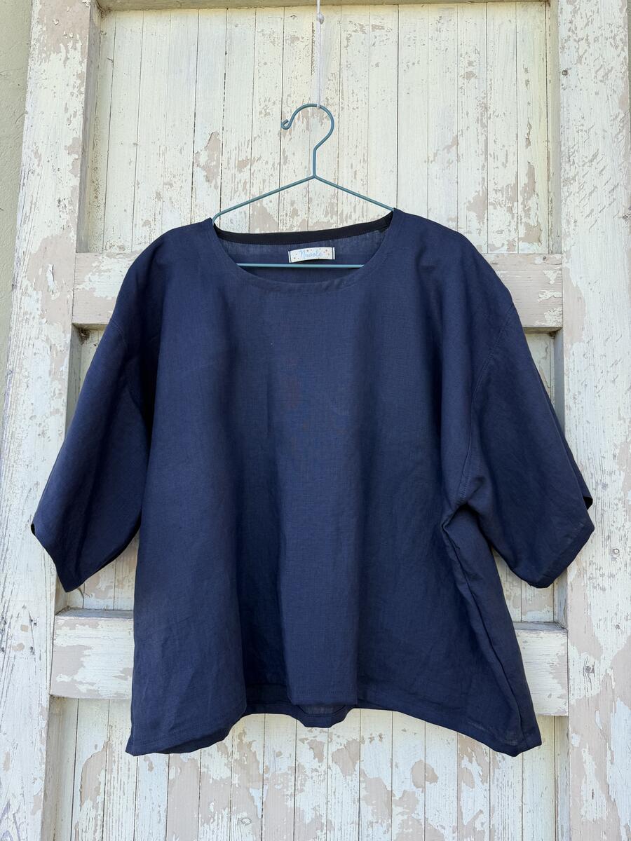 Camicia blu scuro in lino