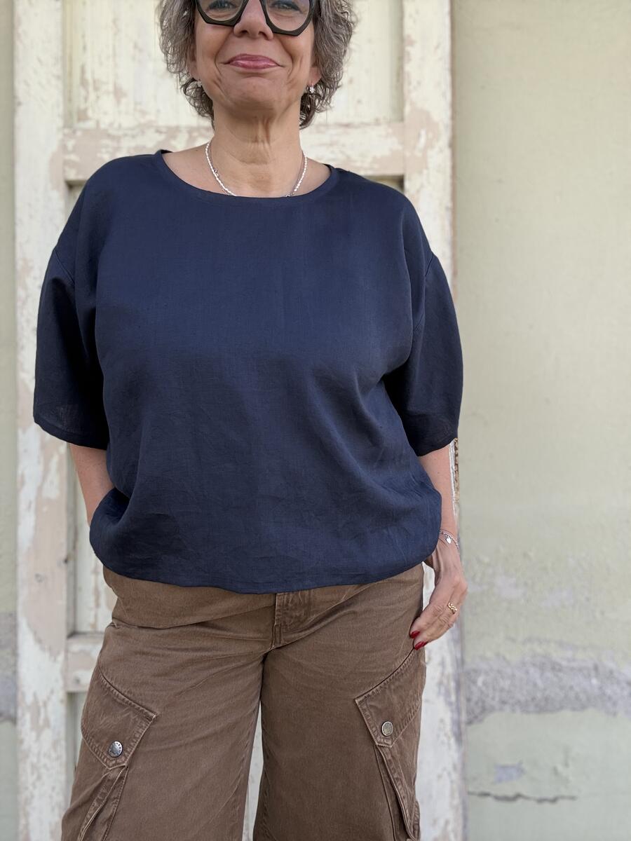 Camicia blu scuro in lino