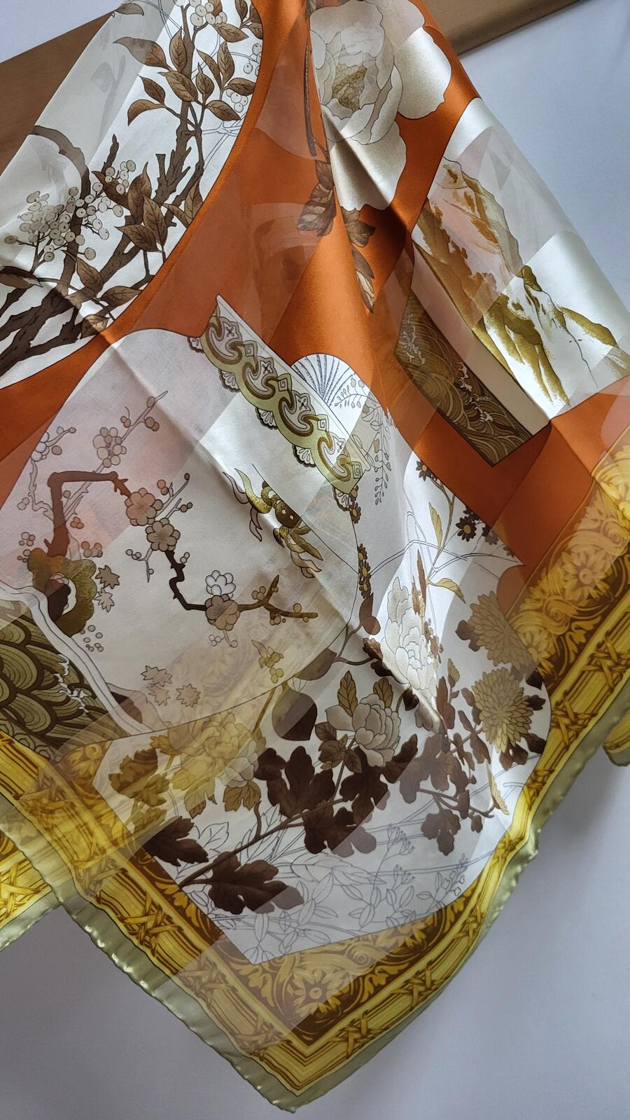 Foulard Valentino 