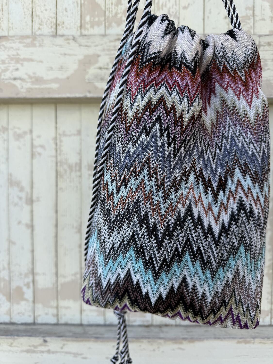 Secchiello zig zag irregolari 